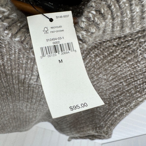 NEW Banana Republic Medium Men's 1/4 Zip Sweater - Picture 3 of 6